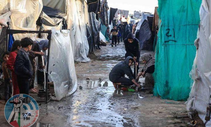 تحذيرات من خطورة الأوضاع في قطاع غزة بسبب الجوع والأمطار