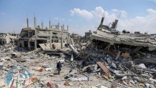 استشهاد 3 مواطنين وإصابة 11 آخرين في قصف للاحتلال استهدف منزلا في النصيرات