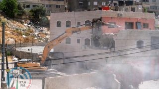 الاحتلال يهدم منزلا في بلدة سلوان