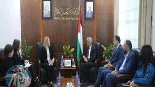 "التربية" تبحث منطلقات التعاون مع فنلندا وجنوب أفريقيا