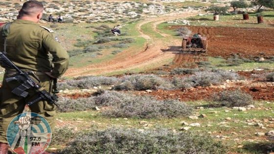 الاحتلال يخطر بوقف أعمال استصلاح أراضٍ في بتير غرب بيت لحم