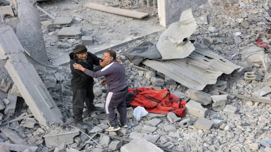 صحة غزة: الاحتلال ارتكب 3 مجازر راح ضحيتها 37 شهيدا و98 مصابا
