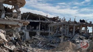 الجيش الإسرائيلي يبدأ العمل على إغلاق مستشفى كمال عدوان
