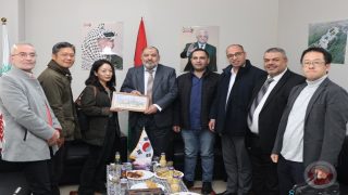 رئيس بلدية الخليل يلتقي مدير الوكالة الكورية للتعاون الدولي