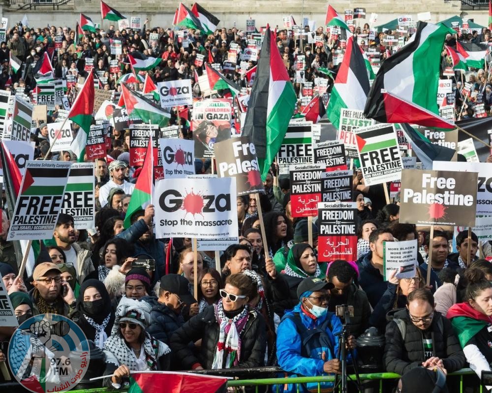 مظاهرة حاشدة تجوب شوارع العاصمة الأرجنتينية تطالب بوقف الإبادة في فلسطين