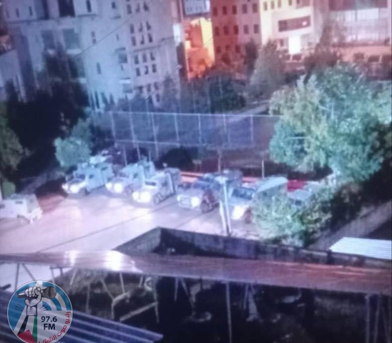 الخليل: الاحتلال يقتحم جامعتي الخليل وبوليتكنيك فلسطين