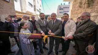 رئيس لجنة اعمار الخليل يلتقي وفدا من الحكومة التركية ويطلعهم على مشاريع اللجنة