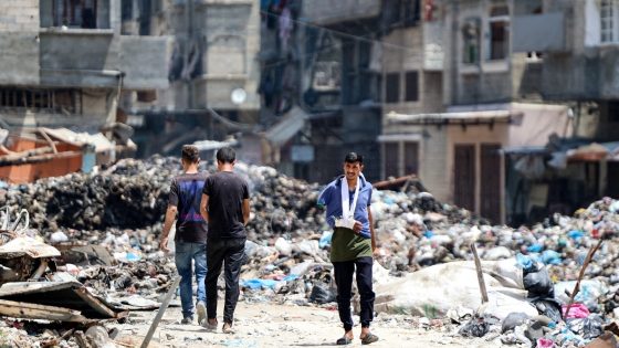 مطالبات بإجلاء 25 ألف مريض للعلاج خارج غزة