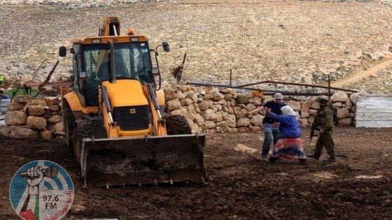 الاحتلال يحتجز جرارا زراعيا في الأغوار الشمالية