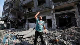 سيناتور أميركي: حكومة نتنياهو ترتكب جرائم حرب وتطهير عرقي في قطاع غزة