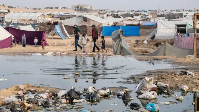 العدوان المتواصل على قطاع غزة دمر أكثر من 80% من مرافق قطاع المياه