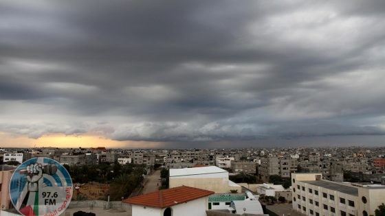 الطقس: أجواء غائمة اليوم وانخفاض طفيف على درجات الحرارة غدا
