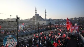 إسطنبول: الآلاف يتظاهرون تنديدا باستمرار جرائم الاحتلال ودعما لفلسطين
