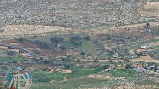 الاحتلال يهدم غرفة زراعية ويغلق مكب نفايات في شقبا غرب رام الله