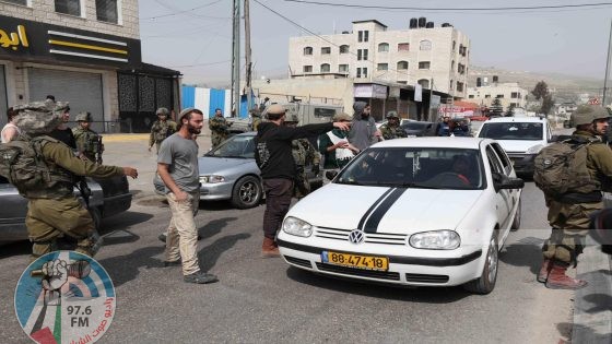مستعمرون يهاجمون مركبات المواطنين جنوب نابلس