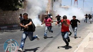 إصابات بالاختناق خلال اعتداء قوات الاحتلال على طلبة مدارس الخضر