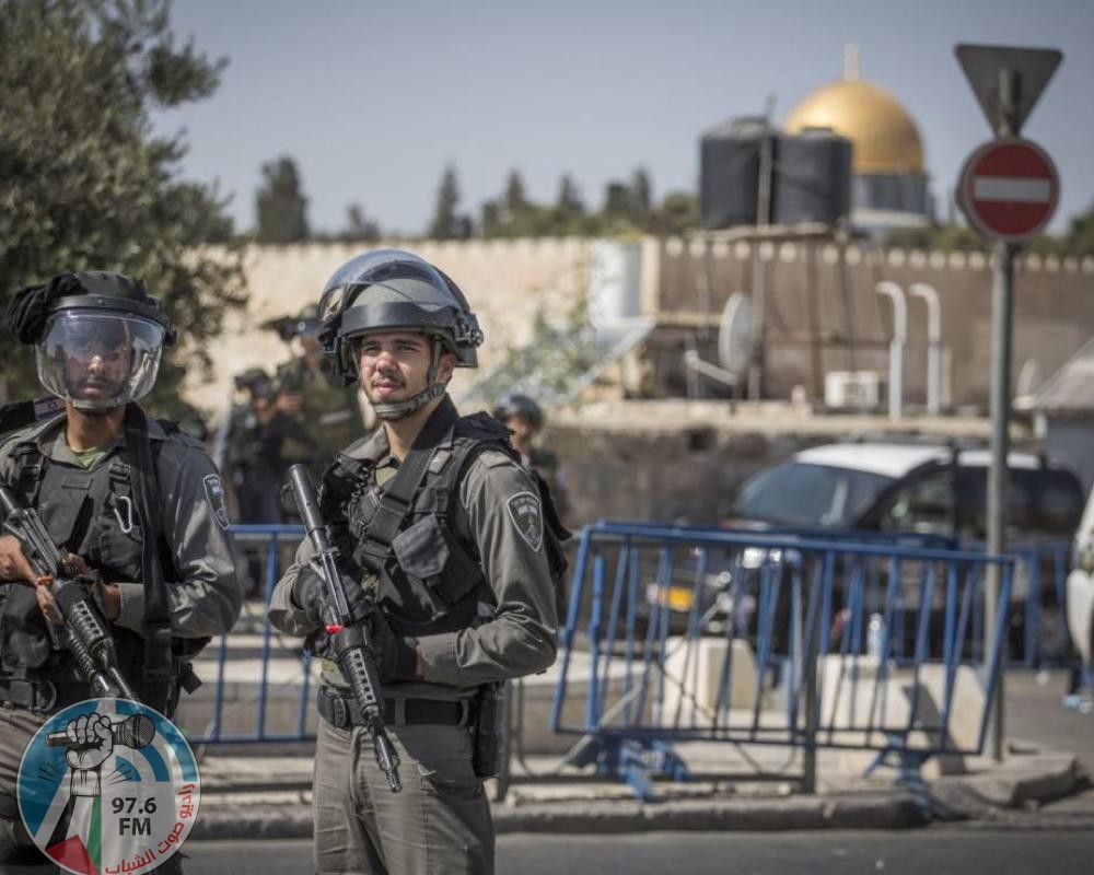 الاحتلال يشدد إجراءاته العسكرية في القدس ومستعمرون يؤدون طقوسا تلمودية