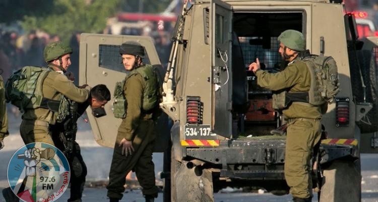 الاحتلال يعتقل مواطنين من بيت لحم