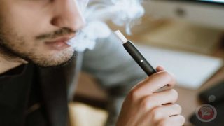 دراسة: التعرض لدخان السجائر التقليدية يلحق أضراراً أكبر بالأنسجة الداعمة للأسنان