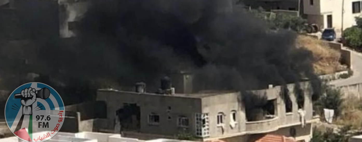 الاحتلال يحرق عددا من منازل المواطنين في مخيم جنين