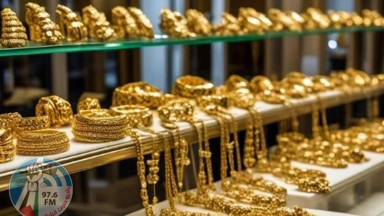 انخفاض أسعار الذهب في ظل موجة بيع
