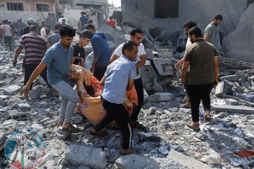 4 شهداء و13 جريحا في قصف الاحتلال منزلا في البريج وسط قطاع غزة