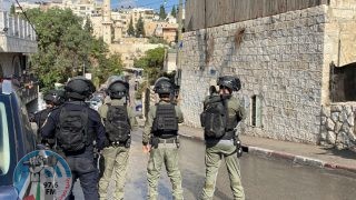 الاحتلال يعتقل 15 مواطنا من الضفة