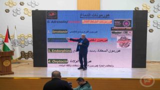 محاضرة في جامعة القدس للبروفيسور رياض إغبارية حول الموسيقى والدماغ وصحة الإنسان