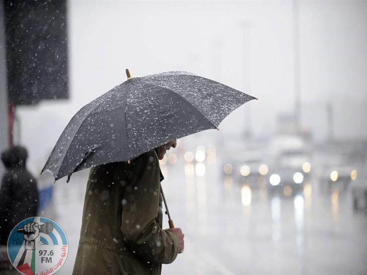 حالة الطقس: أجواء شديدة البرودة وزخات من الثلوج ليلا على المرتفعات العالية