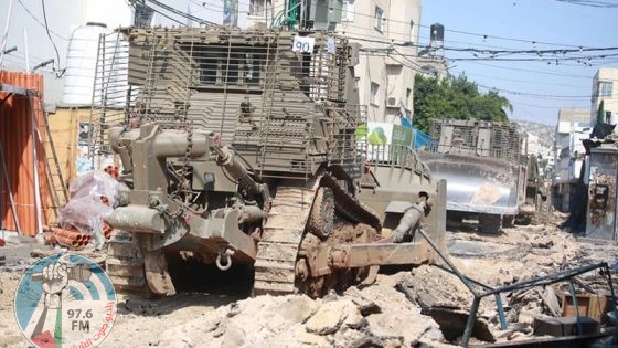الاحتلال يشرع بتجريف شارع السوق بمخيم الفارعة جنوب طوباس