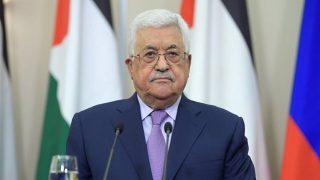 الرئيس يحيل قدورة فارس للتقاعد ويعين ابو الحمص رئيساً لهيئة شؤون الاسرى