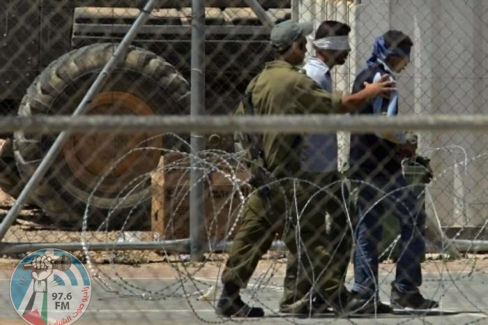 الاحتلال يعتقل سبعة مواطنين من دير عمار غرب رام الله