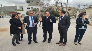 وفد فرنسي رفيع المستوى يزور بلدية سلفيت لتعزيز التعاون المشترك