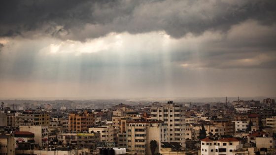حالة الطقس: أجواء شديدة البرودة وزخات من الثلوج ليلا على المرتفعات