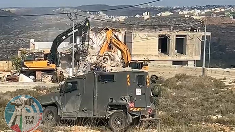 الاحتلال يهدم منزلا في دير إبزيع غرب رام الله