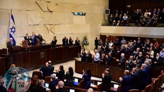 66 عضو كنيست يوقعون على عريضة من أجل إقصاء أيمن عودة