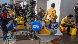 "أطباء بلا حدود": إسرائيل تحظر فعليا الوصول للمياه في قطاع غزة