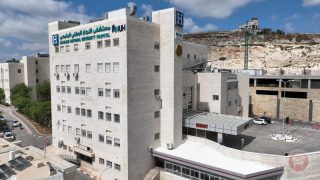 المركز الجامعي لجراحة الكلى والمسالك البولية في مستشفى النجاح الوطني الجامعي يجدد اعتماد SRC العالمي