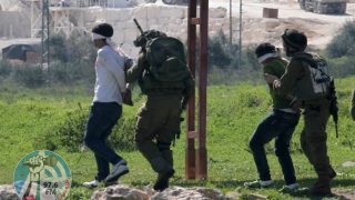 الاحتلال يعتقل شقيقين من قطنة شمال القدس