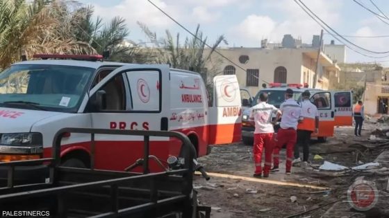 الاحتلال يواصل حصار 4 مركبات إسعاف في رفح منذ عدة ساعات