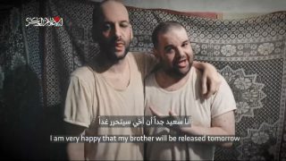 “القسام” تنشر فيديو أسرى إسرائيليين: أخرجوا الجميع ولا تفرقوا بين العائلات.. لا تدمروا حياتنا جميعا
