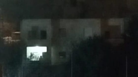 محدث- الاحتلال يفجر منزلي عائلتي الشهيد محمد مسك والاسير أحمد الهيموني