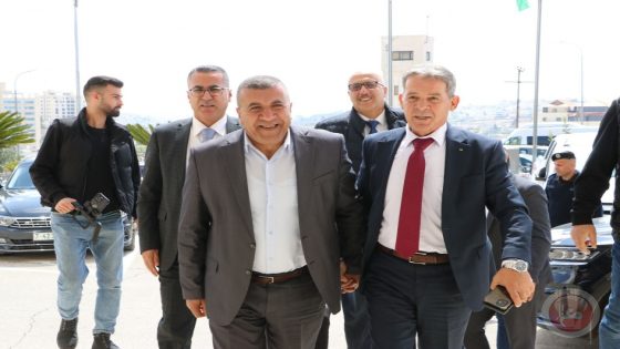 محافظ الخليل يبحث مع رئيس هيئة مكافحة الفساد عددا من القضايا الهامة