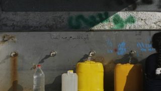 85% من مصادر المياه والصرف الصحي خرجت عن الخدمة كليا أو جزئيا في غزة