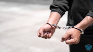 بعد سنوات من المطاردة الشرطة تنجح بالقبض على مطلوب خطير في الخليل