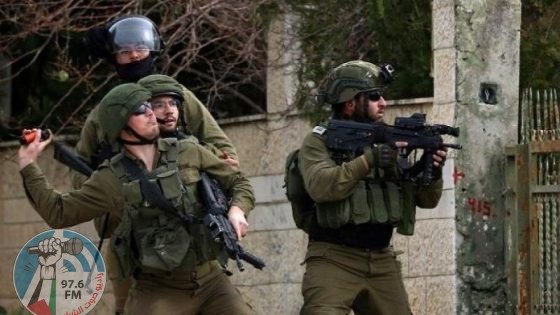 الهلال الأحمر: إصابة شاب برصاص الاحتلال في الرام شمال القدس المحتلة