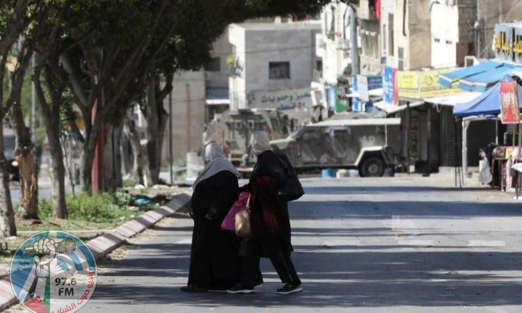 الاحتلال يجبر أكثر من 80 عائلة على ترك منازلها في مخيم العين غرب نابلس