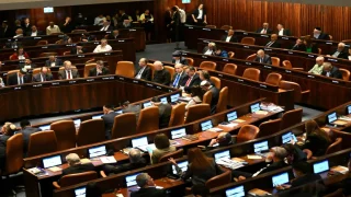 “الكنيست” تقر تعديلًا يمنح الحكومة السيطرة على تعيين القضاة