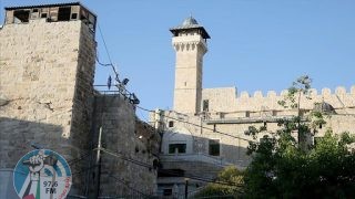 وزير الأوقاف: نرفض سقف صحن الإبراهيمي لإضراره بمكانته التراثية والتاريخية