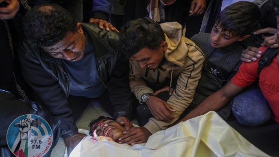 ثلاثة شهداء في قصف الاحتلال منزلا في بيت لاهيا شمال قطاع غزة
